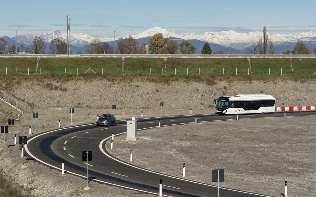 La ricarica delle elettriche senza sosta. Progetto pilota sulla autostrada Brebemi